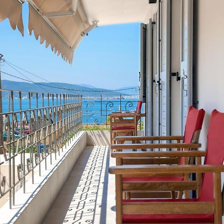 Axs First Floor Apartment Aegina Town Exterior photo