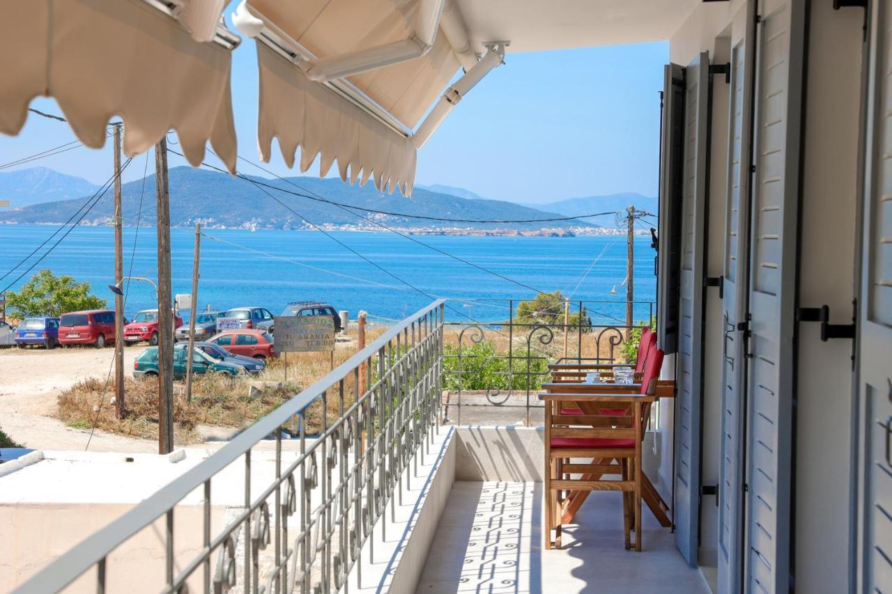 Axs First Floor Apartment Aegina Town Exterior photo