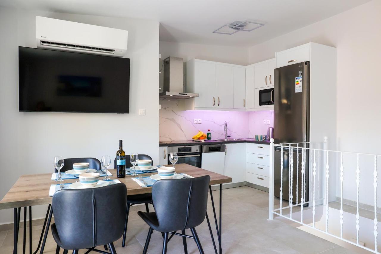 Axs First Floor Apartment Aegina Town Exterior photo