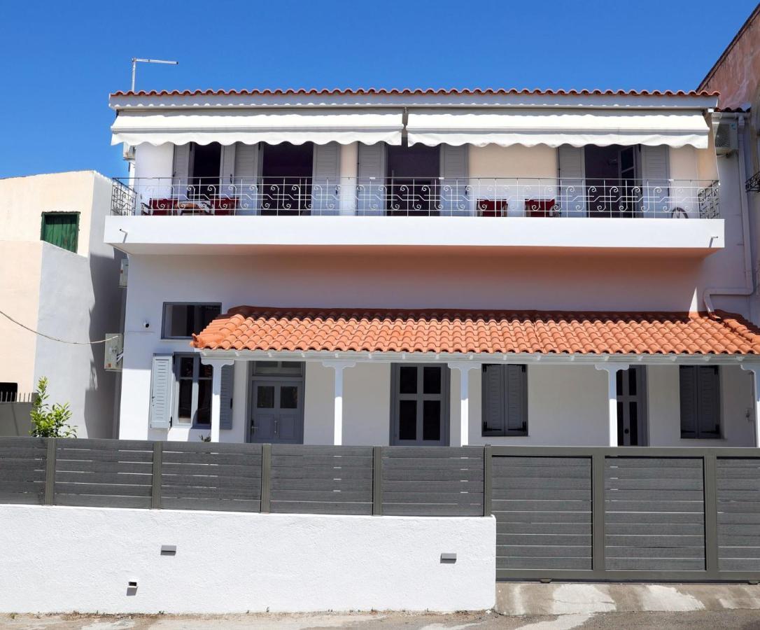 Axs First Floor Apartment Aegina Town Exterior photo