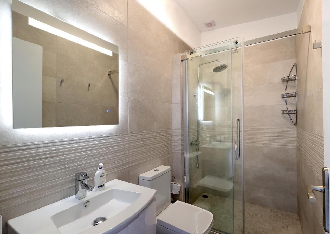 Axs First Floor Apartment Aegina Town Exterior photo
