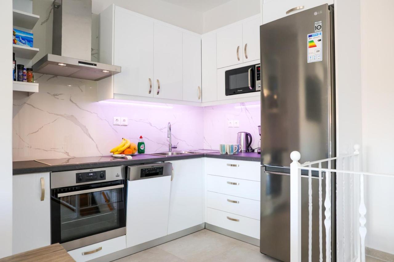 Axs First Floor Apartment Aegina Town Exterior photo