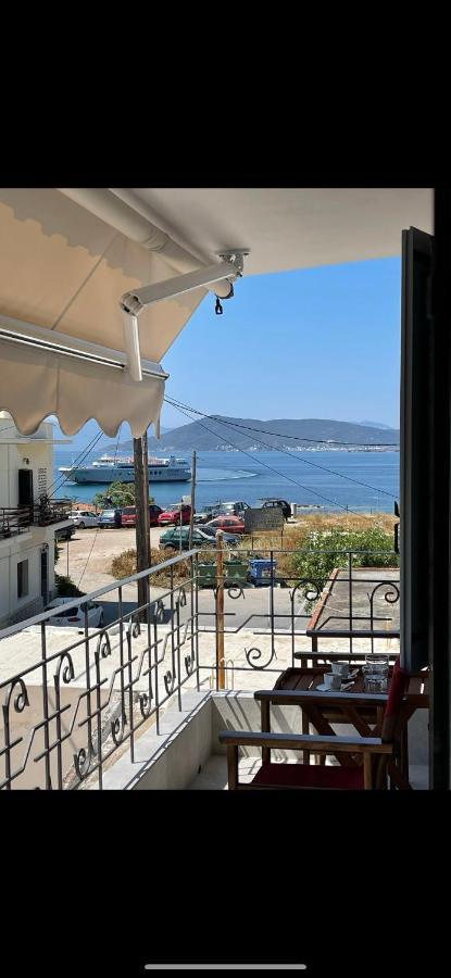Axs First Floor Apartment Aegina Town Exterior photo