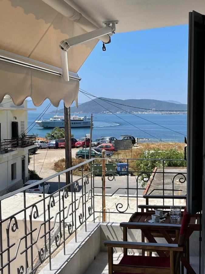 Axs First Floor Apartment Aegina Town Exterior photo